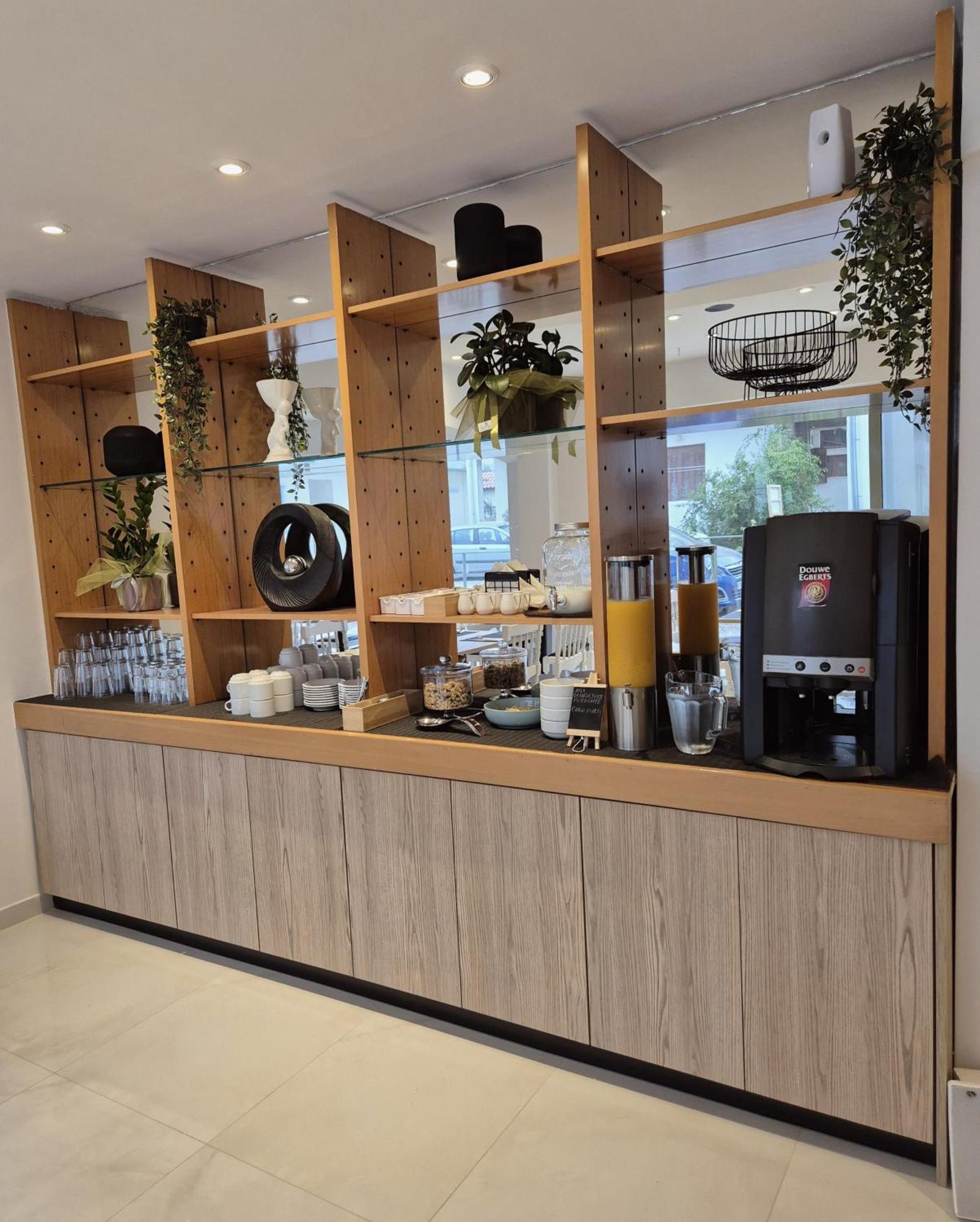 Soho Blue City Hotel Hersonissos  Bagian luar foto